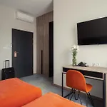 Faros Airport Hotel 3*