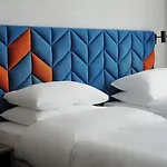 Hotel Faros Airport 3*