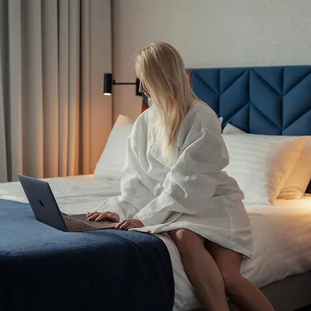 Hotell Faros Airport 3*