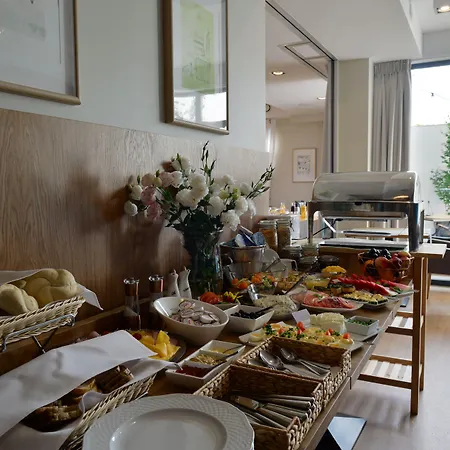 Hotell Faros Airport 3*