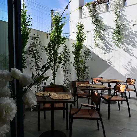 Hotell Faros Airport 3*