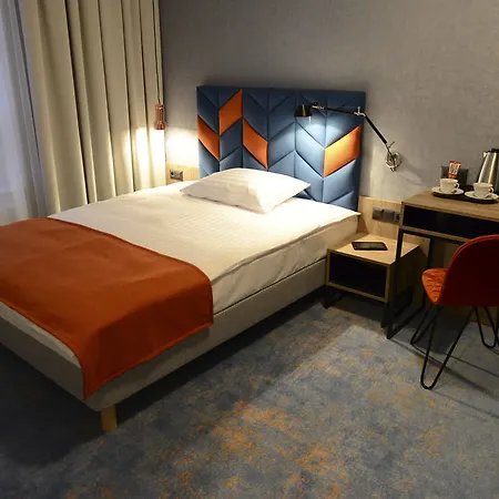 Hotel Faros Airport 3*