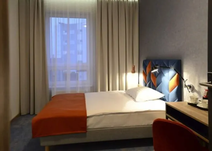 Faros Airport Hotel 3*