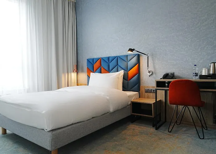 فندق Faros Airport 3*