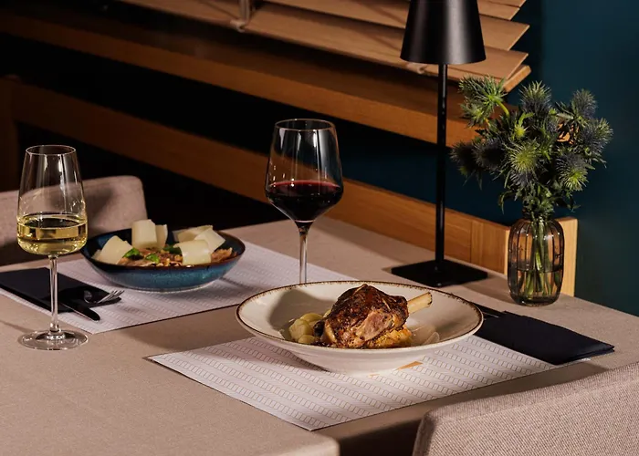 Faros Airport מלון גדנסק