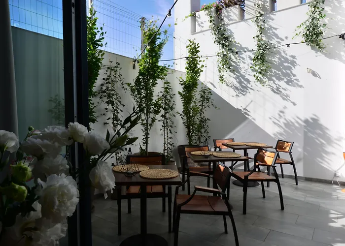 فندق Faros Airport 3*