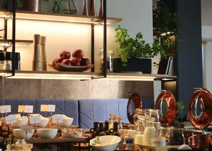 מלון Faros Airport