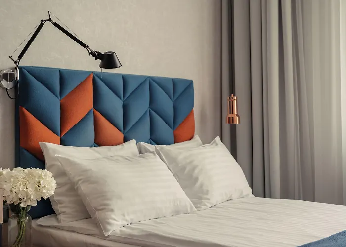 Faros Airport فندق